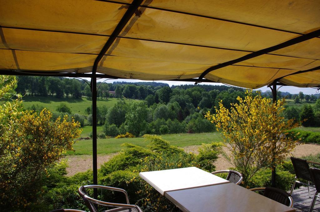 Les Roulottes Et Cabanes Du Livradois Cunlhat ภายนอก รูปภาพ