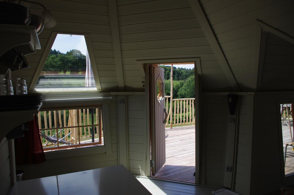 Les Roulottes Et Cabanes Du Livradois Cunlhat ห้อง รูปภาพ