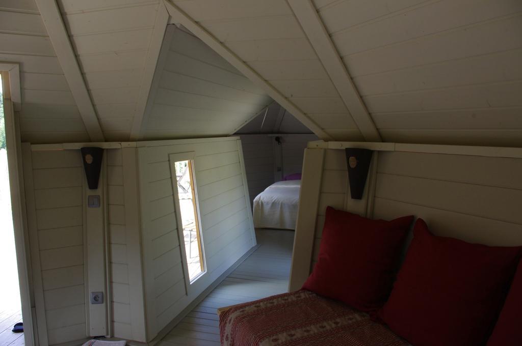 Les Roulottes Et Cabanes Du Livradois Cunlhat ห้อง รูปภาพ