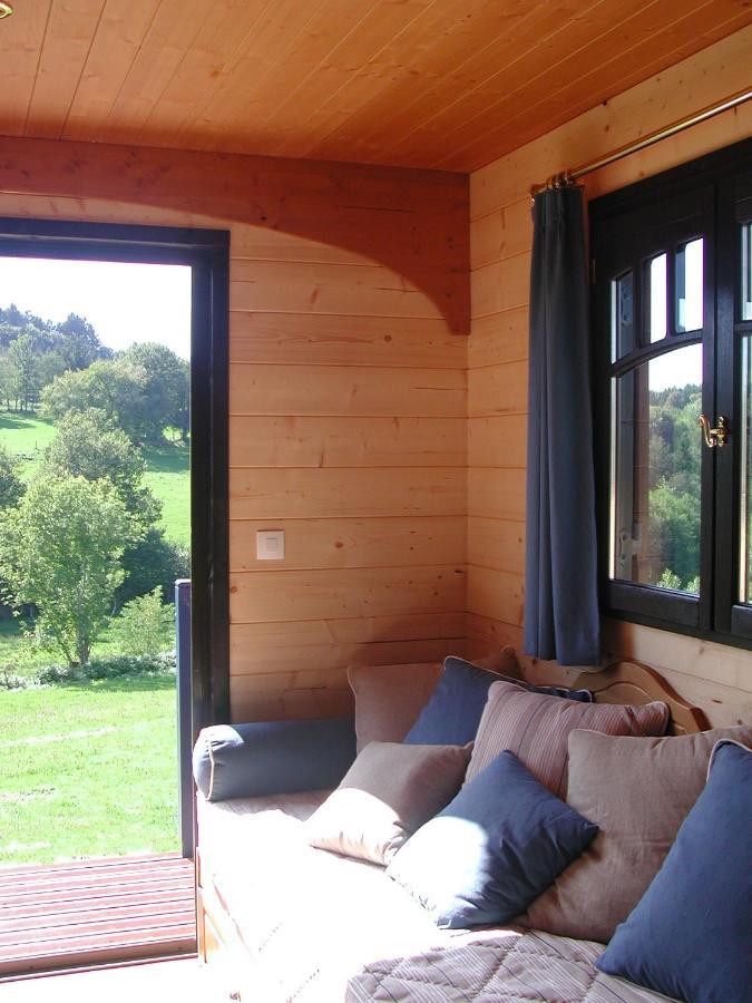 Les Roulottes Et Cabanes Du Livradois Cunlhat ภายนอก รูปภาพ